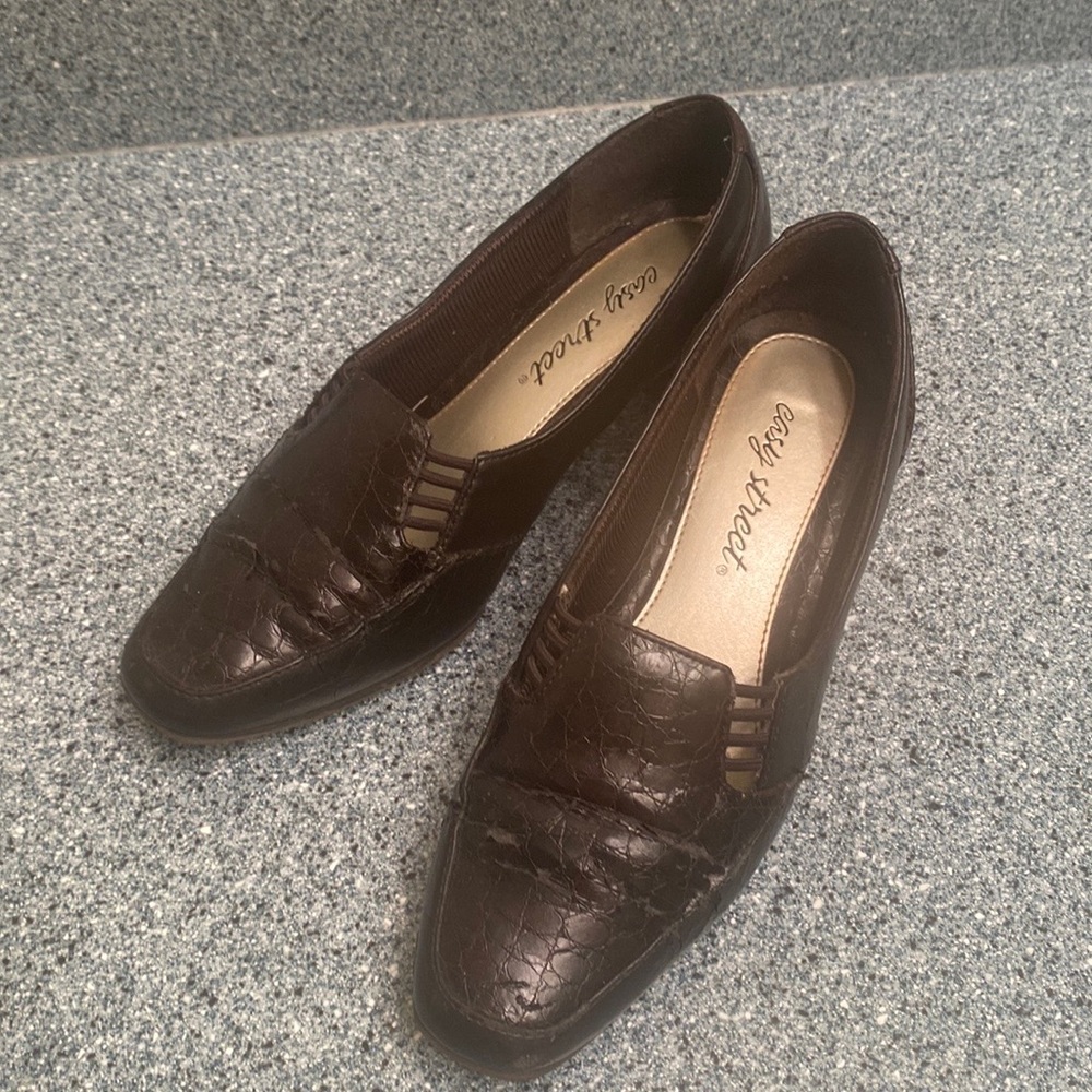 Good Condition Used Heeled Loafers